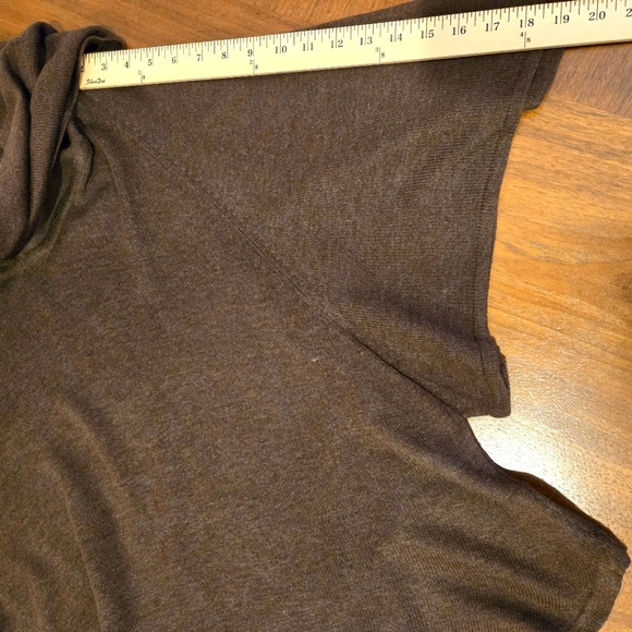 NWOTs, Inc. International Grey 3/4 Dolman Sleeve Cowl Neck Sweater Size XL - Picture 13 of 14